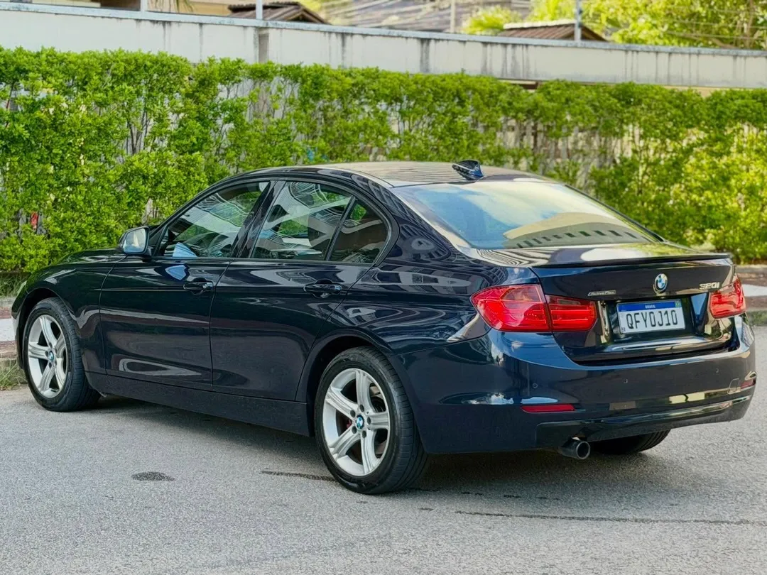 BMW 320i 2015, foto 4 de 6
