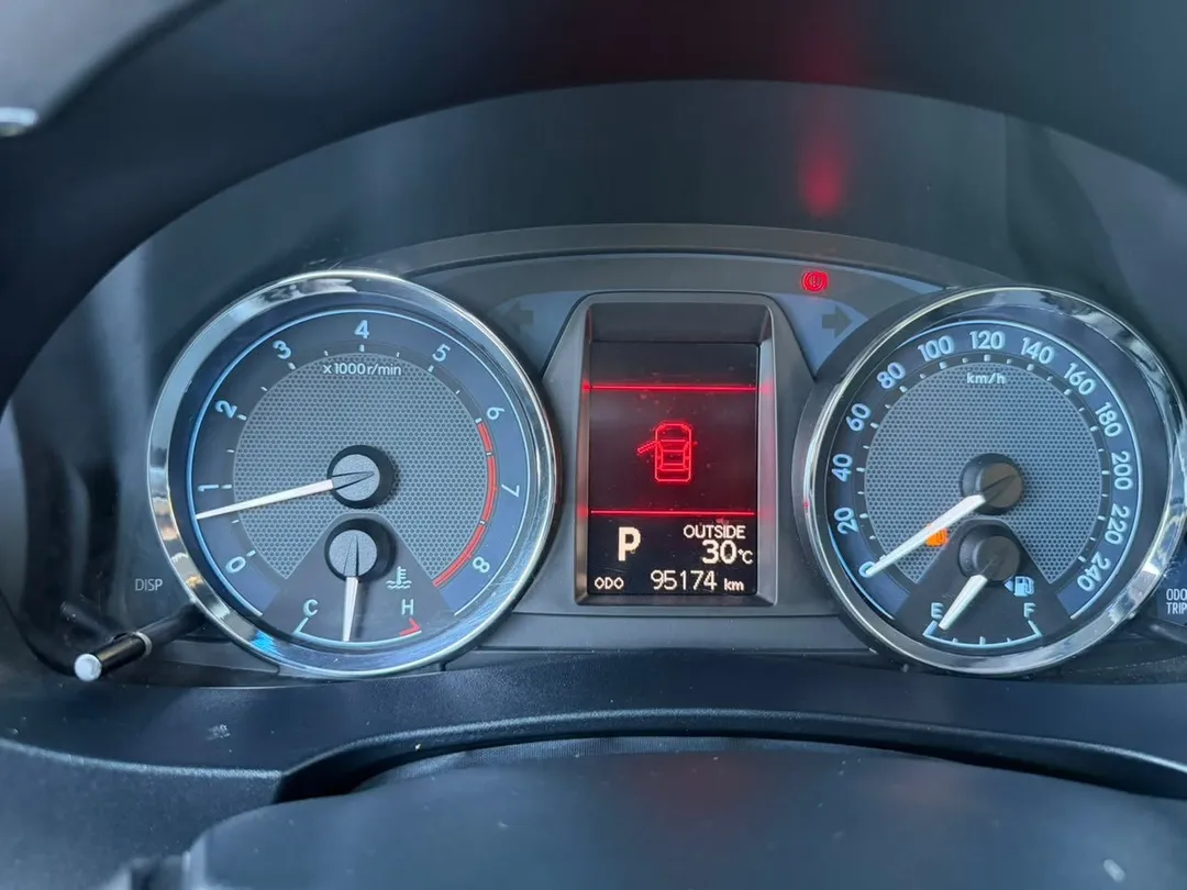 Toyota Corolla 2017, foto 7 de 7